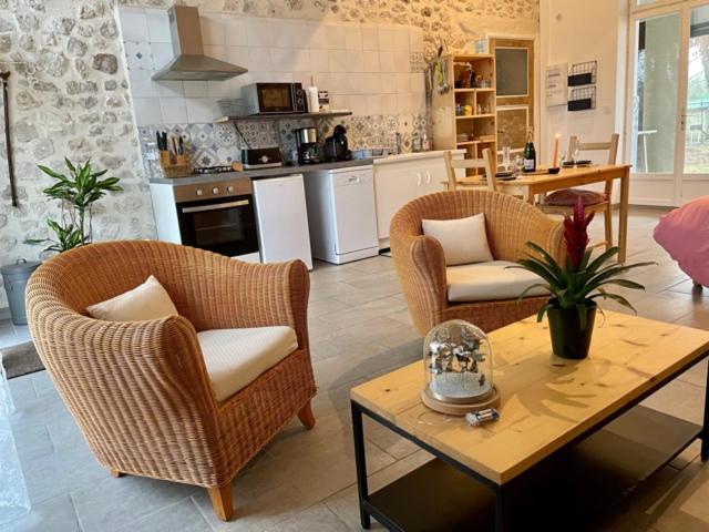 La Marelle Bed & Breakfast Avrille-les-Ponceaux Ngoại thất bức ảnh