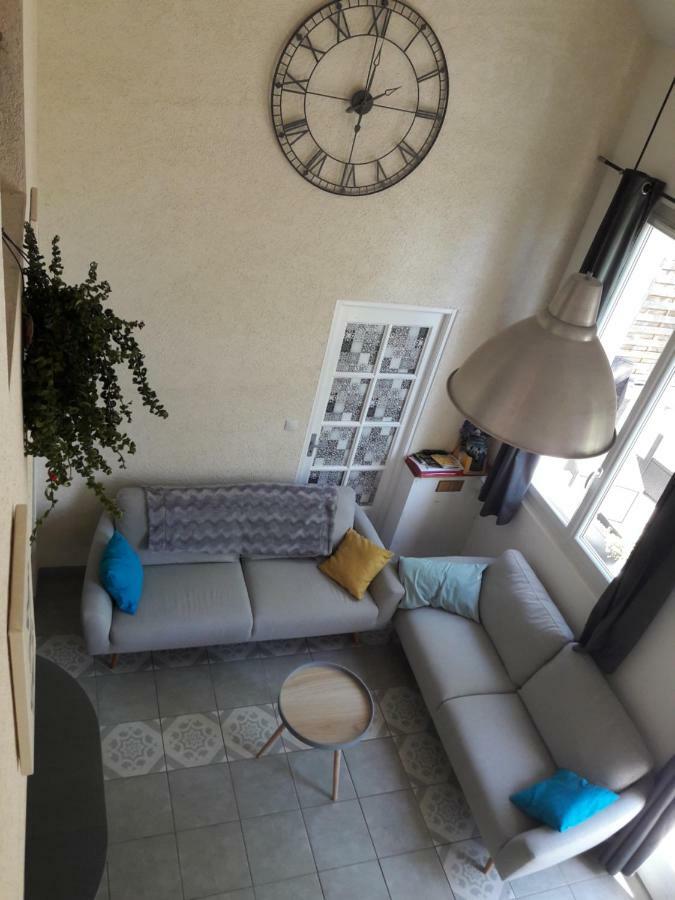 La Marelle Bed & Breakfast Avrille-les-Ponceaux Ngoại thất bức ảnh